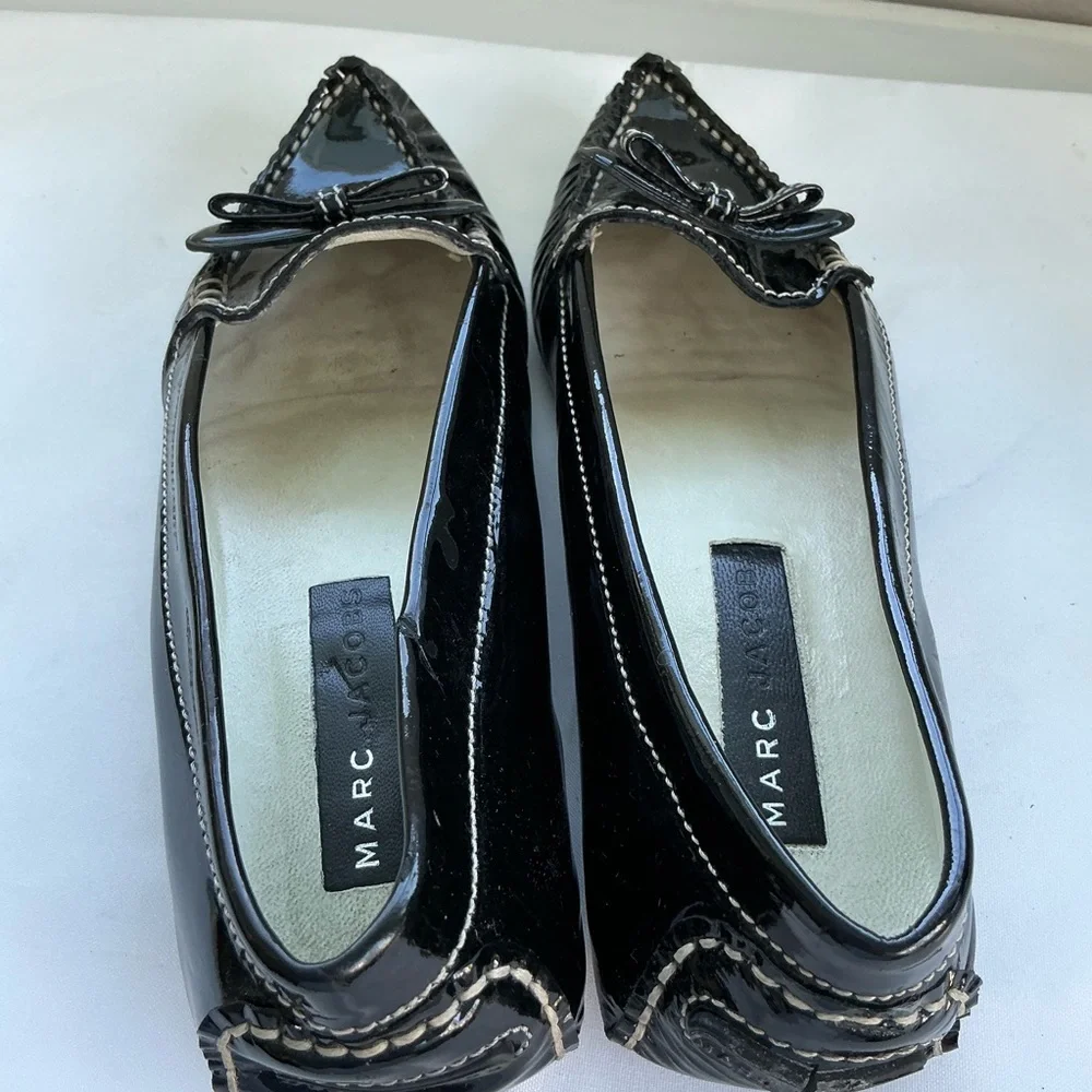 Marc Jacobs Shiny Black Loafers with Bow Detail
